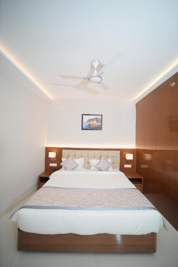 Hotel Veda By Rks Varanasi Exterior foto